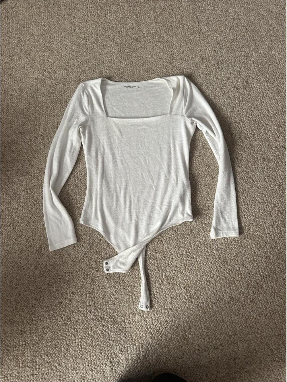 Abercrombie & Fitch white long sleeve bodysuit